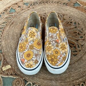 RARE PRINT Vans Ultra Cush Floral and Mushroom Print, Size 7.5